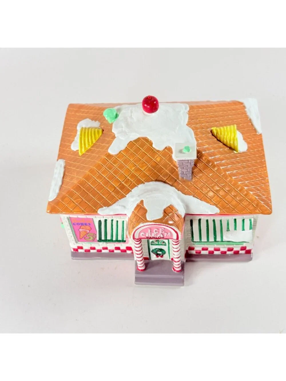 Dept 56 56 Flavors Ice Cream Parlor Original Snow Village Lighted Building 51519